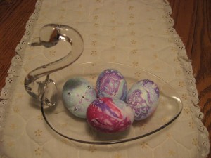 Silk-Dyed Eggs